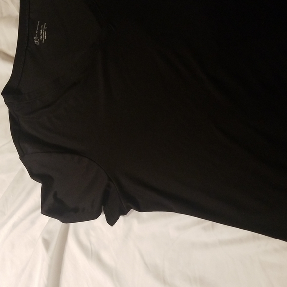 tshirt - Picture 2 of 4